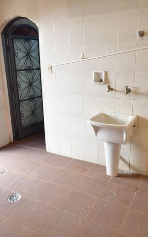 Casa para alugar com 1000m², 4 quartos e 3 vagasÁrea de Serviço