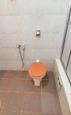 Casa para alugar com 1000m², 4 quartos e 3 vagasBanheiro 1