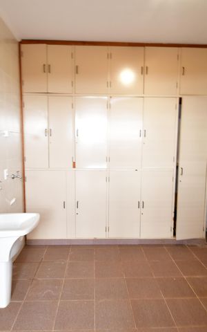 Casa para alugar com 1000m², 4 quartos e 3 vagasÁrea de Serviço