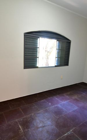 Casa para alugar com 1000m², 4 quartos e 3 vagasQuarto 3