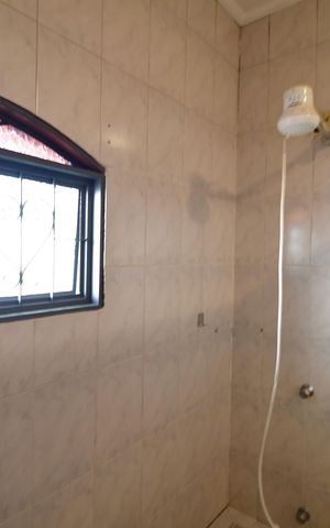 Casa para alugar com 1000m², 4 quartos e 3 vagasBanheiro 2