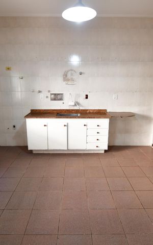 Casa para alugar com 1000m², 4 quartos e 3 vagasCozinha
