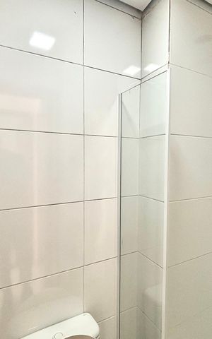 Apartamento à venda com 40m², 2 quartos e sem vaga Apartamento à venda com 40m², 2 quartos e sem vagaBanheiro