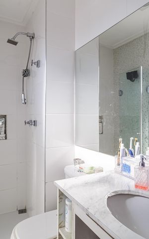 Apartamento à venda com 142m², 3 quartos e 2 vagas Apartamento à venda com 142m², 3 quartos e 2 vagasBanheiro da Suíte 1