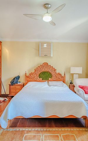 Casa à venda com 500m², 5 quartos e 5 vagasSuíte 1