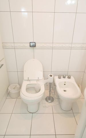 Casa à venda com 500m², 5 quartos e 5 vagasBanheiro da Suíte 1