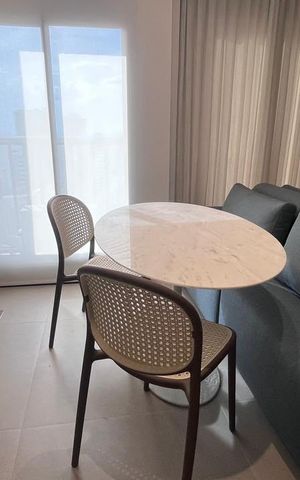 Apartamento à venda com 47m², 2 quartos e 1 vaga Apartamento à venda com 47m², 2 quartos e 1 vagaStudio