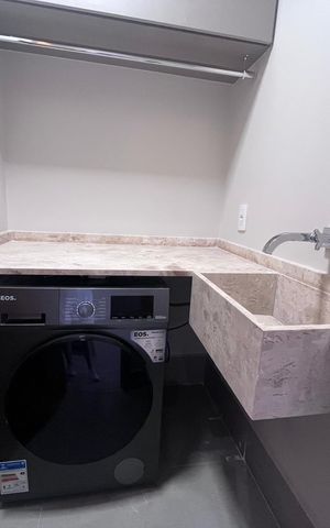 Apartamento à venda com 47m², 2 quartos e 1 vaga Apartamento à venda com 47m², 2 quartos e 1 vagaÁrea de serviço