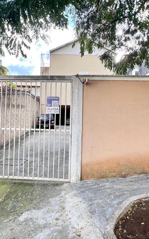 Casa de condomínio para alugar com 88m², 2 quartos e 1 vaga Casa de condomínio para alugar com 88m², 2 quartos e 1 vagaFachada