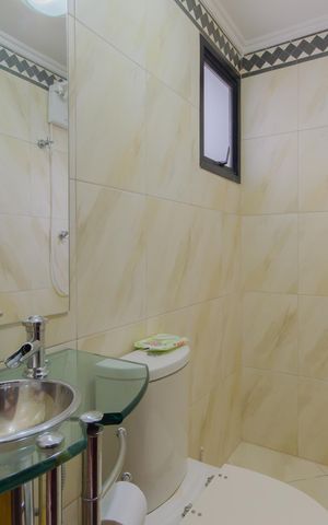 Apartamento à venda com 67m², 2 quartos e 2 vagas Apartamento à venda com 67m², 2 quartos e 2 vagasBanheiro Social