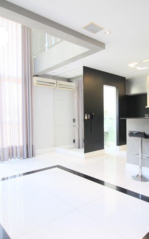 Apartamento à venda com 101m², 1 quarto e 2 vagasSala