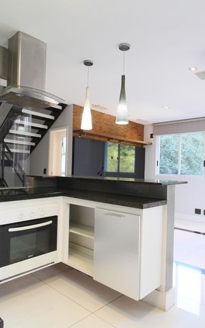 Apartamento à venda com 101m², 1 quarto e 2 vagasCozinha