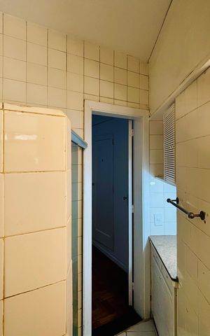 Apartamento à venda com 110m², 2 quartos e 1 vaga Apartamento à venda com 110m², 2 quartos e 1 vagaSuíte Banheiro