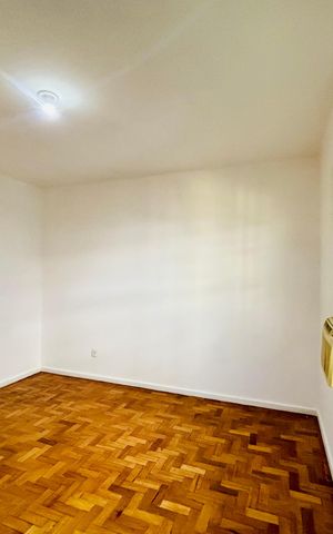 Apartamento à venda com 110m², 2 quartos e 1 vaga Apartamento à venda com 110m², 2 quartos e 1 vagaQuarto