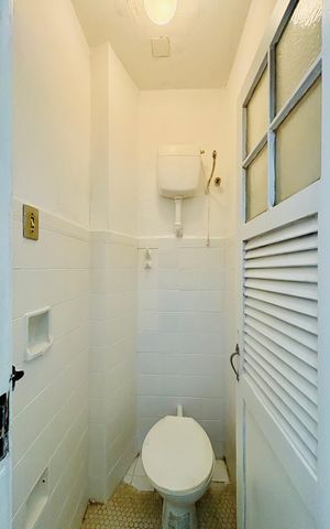 Apartamento à venda com 110m², 2 quartos e 1 vaga Apartamento à venda com 110m², 2 quartos e 1 vagaÁrea de serviço