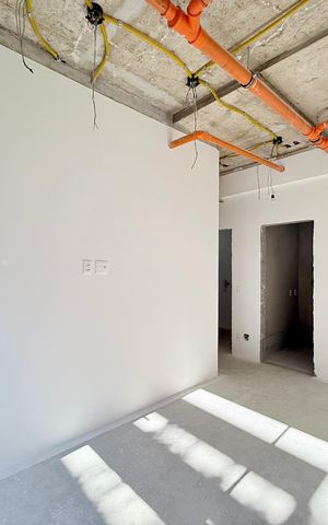 Casa de condomínio à venda com 530m², 4 quartos e 4 vagas Casa de condomínio à venda com 530m², 4 quartos e 4 vagas Suíte 2