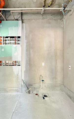 Casa de condomínio à venda com 530m², 4 quartos e 4 vagas Casa de condomínio à venda com 530m², 4 quartos e 4 vagasBanheiro 2 Suíte 1