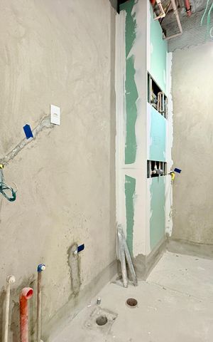 Casa de condomínio à venda com 530m², 4 quartos e 4 vagas Casa de condomínio à venda com 530m², 4 quartos e 4 vagasBanheiro 1 Suíte 1