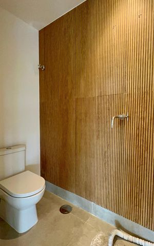 Apartamento à venda com 278m², 3 quartos e 4 vagas Apartamento à venda com 278m², 3 quartos e 4 vagasLavabo