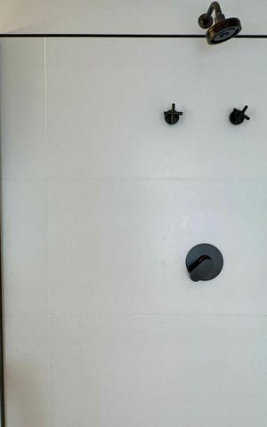 Apartamento à venda com 278m², 3 quartos e 4 vagas Apartamento à venda com 278m², 3 quartos e 4 vagasBanheiro da Suíte 3