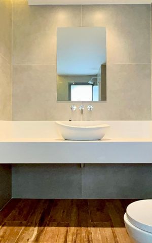 Apartamento à venda com 278m², 3 quartos e 4 vagas Apartamento à venda com 278m², 3 quartos e 4 vagasBanheiro da Suíte 2