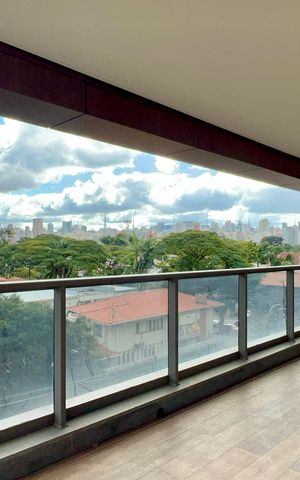 Apartamento à venda com 278m², 3 quartos e 4 vagas Apartamento à venda com 278m², 3 quartos e 4 vagasVaranda