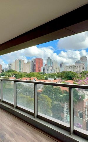 Apartamento à venda com 278m², 3 quartos e 4 vagas Apartamento à venda com 278m², 3 quartos e 4 vagasVaranda