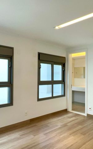 Apartamento à venda com 278m², 3 quartos e 4 vagas Apartamento à venda com 278m², 3 quartos e 4 vagasSuíte 1