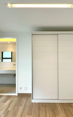 Apartamento à venda com 278m², 3 quartos e 4 vagas Apartamento à venda com 278m², 3 quartos e 4 vagasSuíte 1