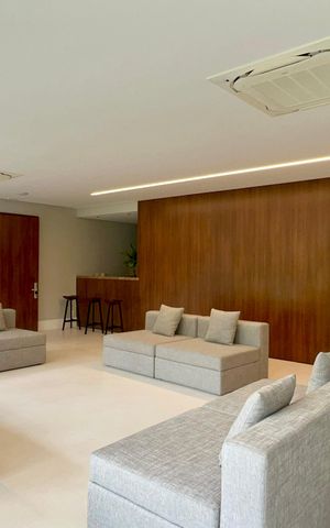Apartamento à venda com 278m², 3 quartos e 4 vagas Apartamento à venda com 278m², 3 quartos e 4 vagasSalão de Festas