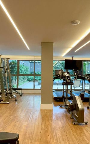 Apartamento à venda com 278m², 3 quartos e 4 vagas Apartamento à venda com 278m², 3 quartos e 4 vagasAcademia
