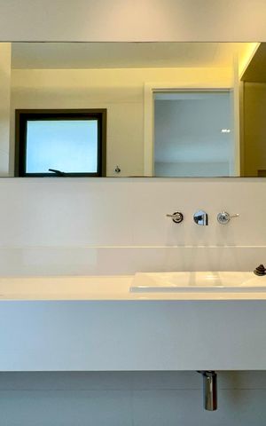 Apartamento à venda com 278m², 3 quartos e 4 vagas Apartamento à venda com 278m², 3 quartos e 4 vagasBanheiro da Suíte 1
