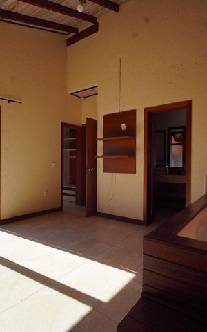 Casa para alugar com 202m², 3 quartos e 2 vagasSuíte