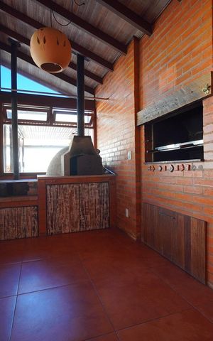 Casa para alugar com 202m², 3 quartos e 2 vagasChurrasqueira