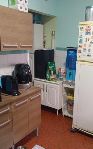 Casa à venda com 125m², 6 quartos e 2 vagas Casa à venda com 125m², 6 quartos e 2 vagasCozinha