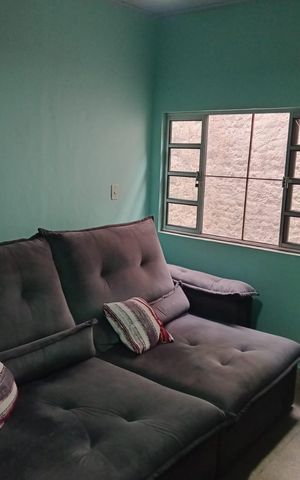 Casa à venda com 125m², 6 quartos e 2 vagas Casa à venda com 125m², 6 quartos e 2 vagasSala