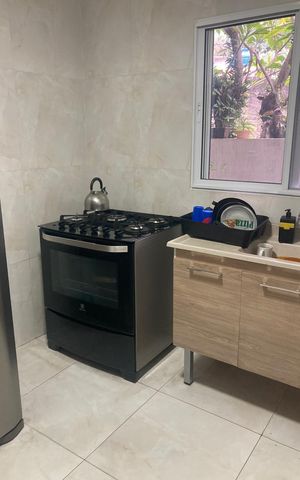 Casa à venda com 125m², 6 quartos e 2 vagas Casa à venda com 125m², 6 quartos e 2 vagasCozinha