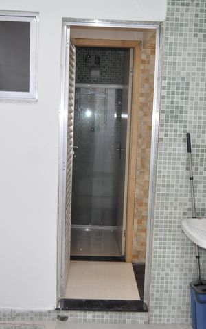 Casa de condomínio à venda com 62m², 2 quartos e 2 vagasBanheiro social
