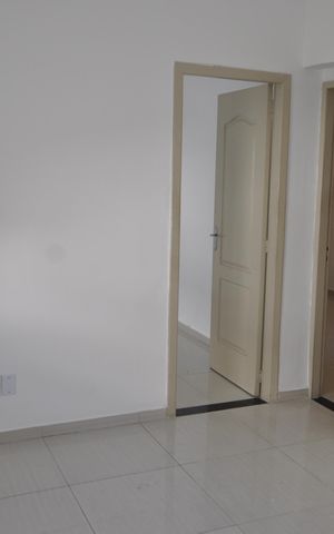 Casa de condomínio à venda com 62m², 2 quartos e 2 vagasSala
