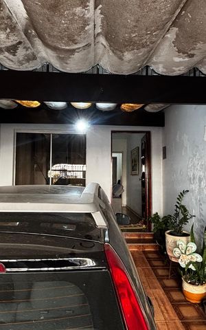 Casa à venda com 108m², 2 quartos e 1 vaga Casa à venda com 108m², 2 quartos e 1 vagaGaragem