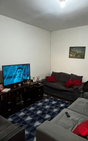 Casa à venda com 108m², 2 quartos e 1 vaga Casa à venda com 108m², 2 quartos e 1 vagaSala