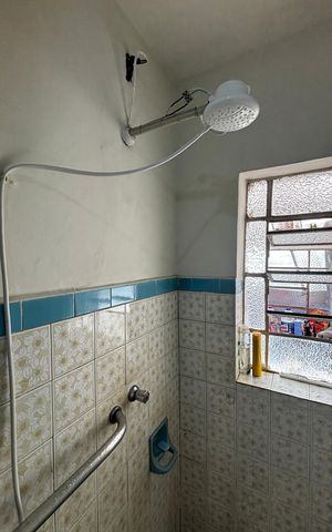 Casa à venda com 108m², 2 quartos e 1 vaga Casa à venda com 108m², 2 quartos e 1 vagaBanheiro