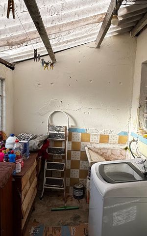 Casa à venda com 108m², 2 quartos e 1 vaga Casa à venda com 108m², 2 quartos e 1 vagaÁrea de Serviço