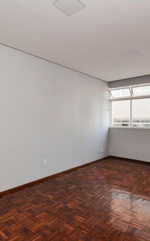 Apartamento à venda com 76m², 2 quartos e 1 vaga Apartamento à venda com 76m², 2 quartos e 1 vagaSala Ambientes