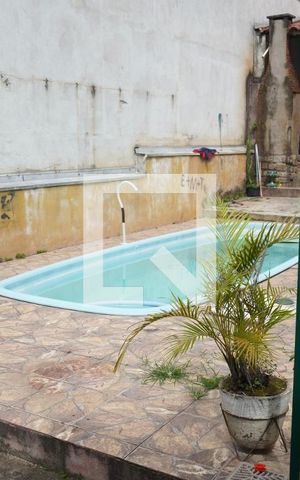 Casa para alugar com 500m², 6 quartos e 8 vagas