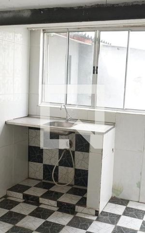 Casa para alugar com 500m², 6 quartos e 8 vagas