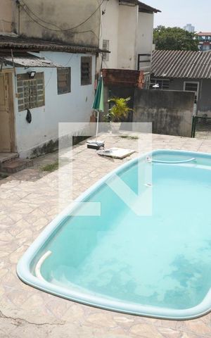 Casa para alugar com 500m², 6 quartos e 8 vagas