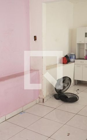 Casa para alugar com 500m², 6 quartos e 8 vagas