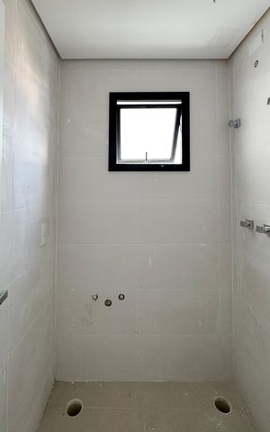 Apartamento à venda com 67m², 2 quartos e 1 vaga Apartamento à venda com 67m², 2 quartos e 1 vagaBanheiro social