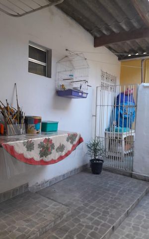 Casa à venda com 224m², 6 quartos e 2 vagas Casa à venda com 224m², 6 quartos e 2 vagasÁrea de serviço